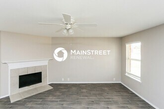 707 River Run Dr in Red Oak, TX - Building Photo - Building Photo