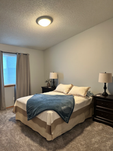 1058 Parkway Dr in West Fargo, ND - Building Photo - Building Photo
