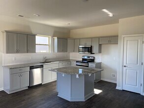 2020 Sercy Dr in Spring Hill, TN - Building Photo - Building Photo