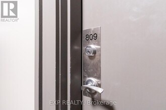 11 St Joseph St in Toronto, ON - Building Photo - Building Photo