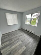 1314 Chestnut St, Unit D in Everett, WA - Foto de edificio - Building Photo