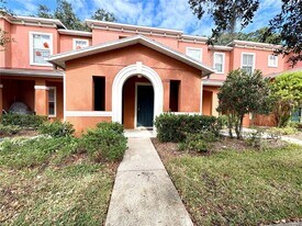 10812 Kensington Park Ave in Riverview, FL - Building Photo