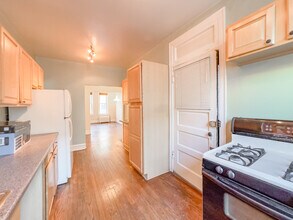 1337 W Lunt Ave, Unit J02P in Chicago, IL - Building Photo - Building Photo