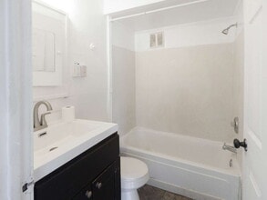 690 York Ave in St. Paul, MN - Building Photo - Building Photo