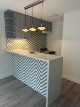 6 Admiral Dr, Unit A285 in Emeryville, CA - Foto de edificio - Building Photo