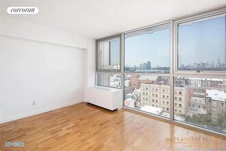 308 Eckford St in Brooklyn, NY - Building Photo - Building Photo