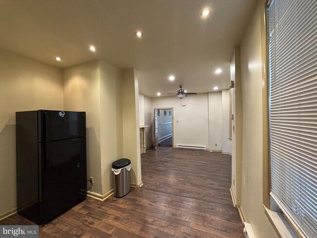 property at 3734 N Sydenham St