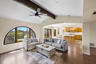 1609 S Ola Vista in San Clemente, CA - Building Photo - Building Photo