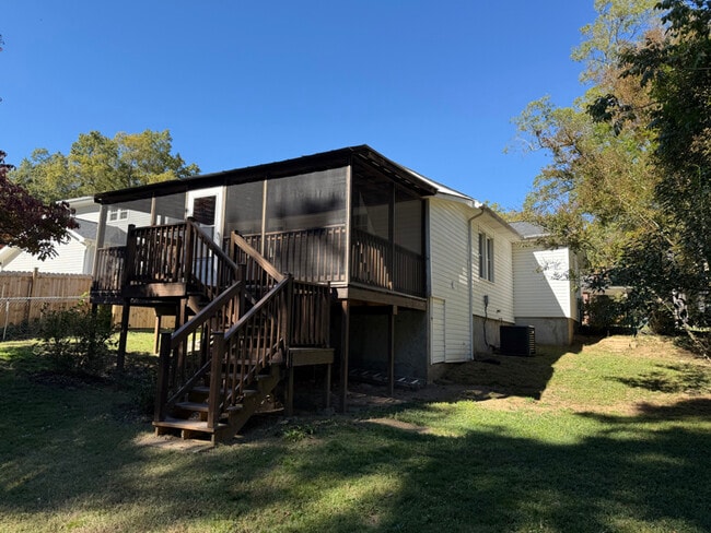 409 W 6th Ave in Gastonia, NC - Building Photo - Building Photo