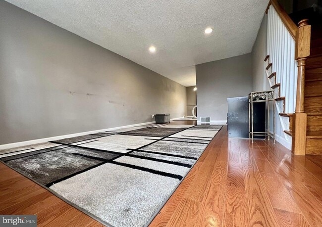 937 Grant Rd in Folcroft, PA - Building Photo - Building Photo