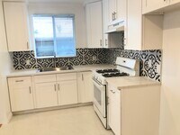 14228 Erwin St - 6