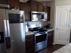 10032 Castor Dr in Colorado Springs, CO - Foto de edificio - Building Photo