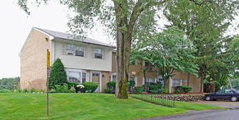 Riverview Gardens Apartments