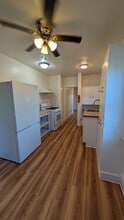 327 E St John St, Unit Apartment #2 in San Jose, CA - Building Photo - Building Photo