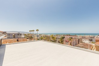 1534 Manhattan Ave in Hermosa Beach, CA - Foto de edificio - Other