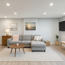 19 Reid Ave N in Hamilton, ON - Building Photo - Building Photo