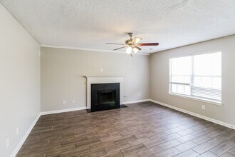 248 Kings Cove in Locust Grove, GA - Foto de edificio - Building Photo