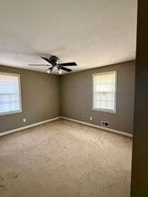 1220 E Main St in Duncan, SC - Building Photo - Building Photo