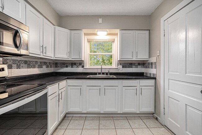 1701 S Park St in Kalamazoo, MI - Building Photo - Building Photo