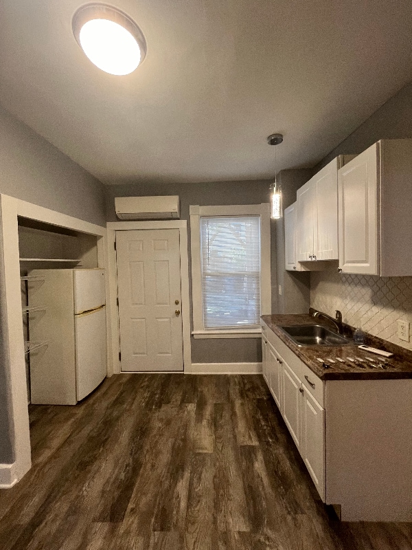 property at 7 Home St