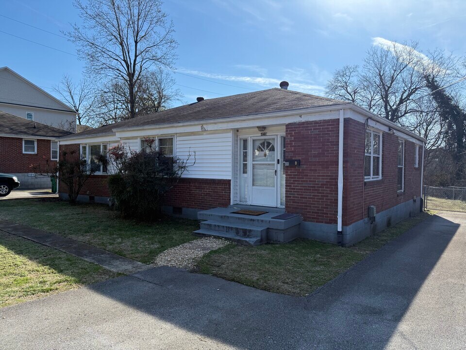 409 Chesterfield Ave in Nashville, TN - Foto de edificio
