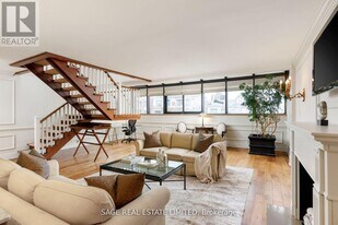 55 A Avenue Rd in Toronto, ON - Building Photo