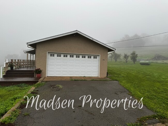 property at 784 Flag Creek Rd