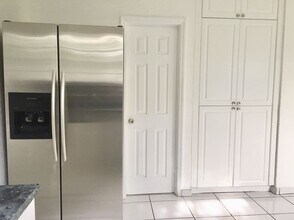 1801 SW 10th St, Unit 1801 in Miami, FL - Building Photo - Building Photo