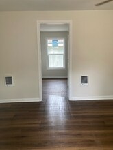 110 W Willow Dr in Roseland, IN - Foto de edificio - Building Photo