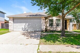 3808 Kenzie Ct in Balch Springs, TX - Building Photo