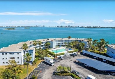 Biscayne Sea Club in North Bay Village, FL - Building Photo - Building Photo