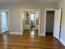 3 Craigie St, Unit #1 in Cambridge, MA - Building Photo - Building Photo