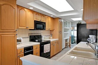 2249 Del Mar Scenic Pkwy in Del Mar, CA - Building Photo - Building Photo