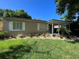 12 W Hazel St in Orlando, FL - Building Photo