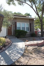 24 Cherrywood Square in Canyon, TX - Foto de edificio - Building Photo