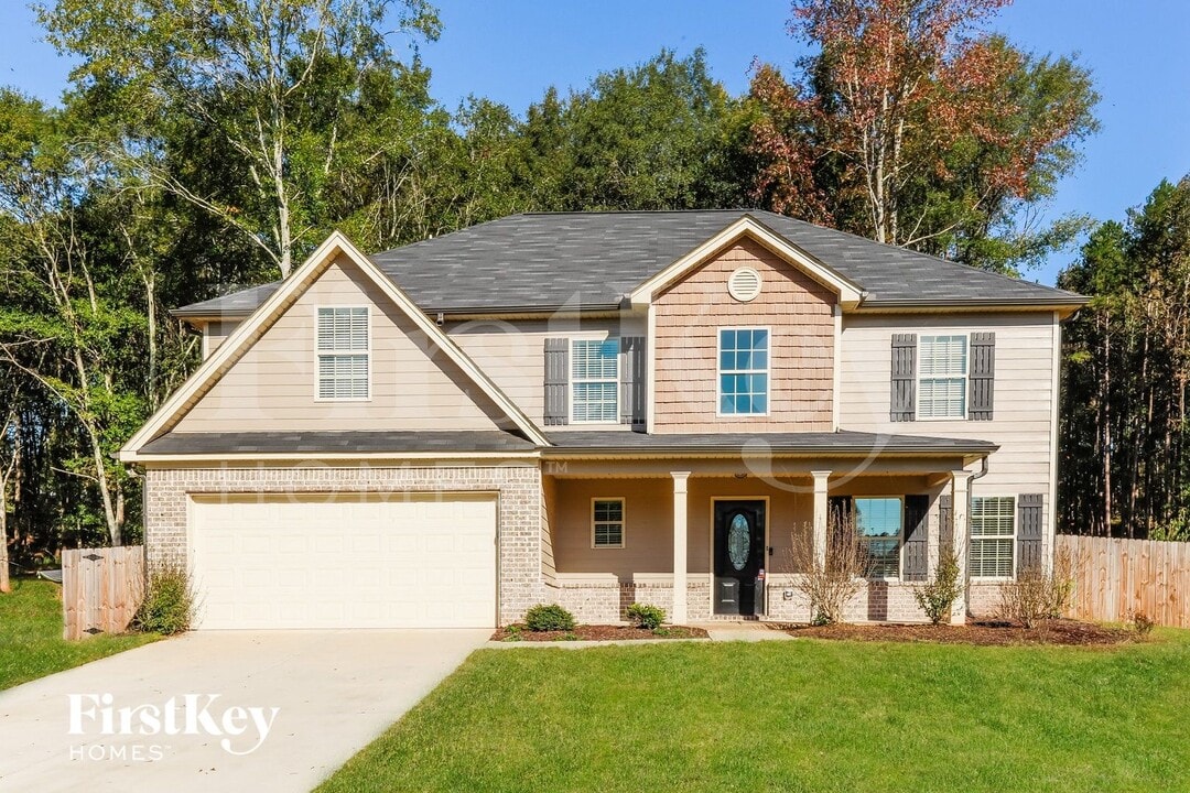 631 Peachtree Rd in Jefferson, GA - Building Photo