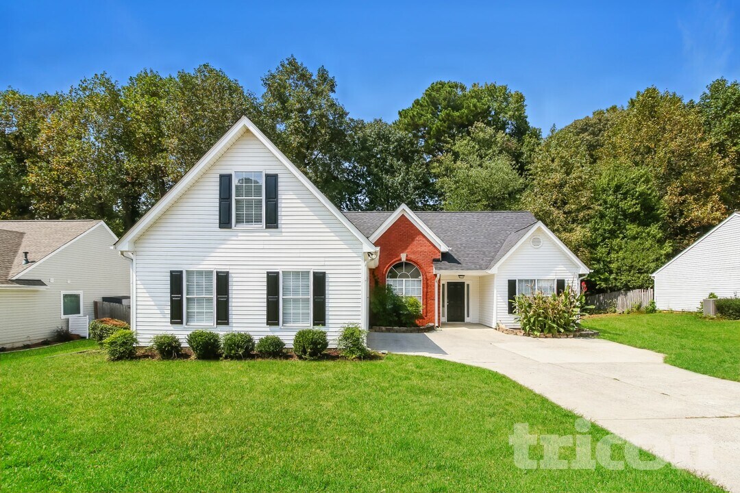 1260 Wilkes Crest Dr NE in Dacula, GA - Foto de edificio