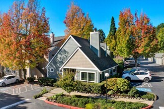 Hampton Ridge Apartments in Tigard, OR - Building Photo - Building Photo