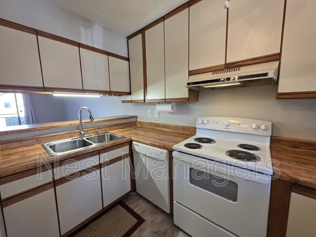 4618 Fen Ct in Fayetteville, NC - Building Photo - Building Photo