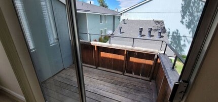 4606 Neil Rd in Reno, NV - Building Photo - Building Photo