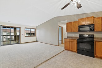 West Ridge Luxury Apartments in Burlington, WI - Building Photo - Building Photo