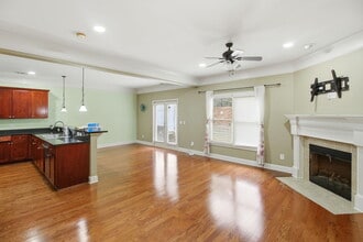 3044 Big Sky Ln in Alpharetta, GA - Foto de edificio - Building Photo