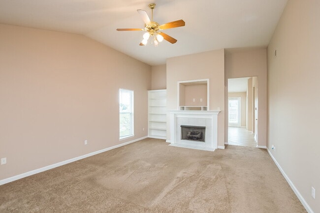 5378 Russell Dr in Southaven, MS - Building Photo - Building Photo