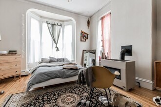 760 Congress St, Unit 1 in Portland, ME - Foto de edificio - Building Photo