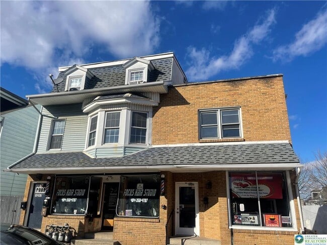 property at 1217 Washington St