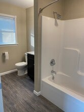 219 Washington St, Unit B in Findlay, OH - Building Photo - Building Photo