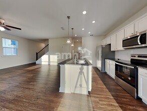 8493 Highfield Ave in Jacksonville, FL - Building Photo - Building Photo