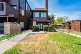 1712 Baird Farm Cir in Arlington, TX - Building Photo