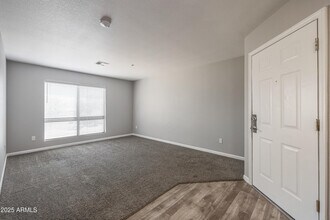 16033 N 25th St in Phoenix, AZ - Building Photo - Building Photo