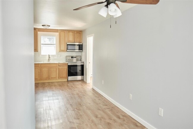 73 E Main St, Unit 3 in Beacon, NY - Building Photo - Building Photo